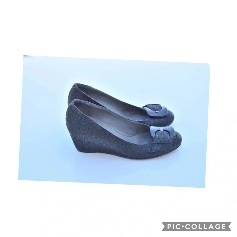 Stuart Weitzman wedges